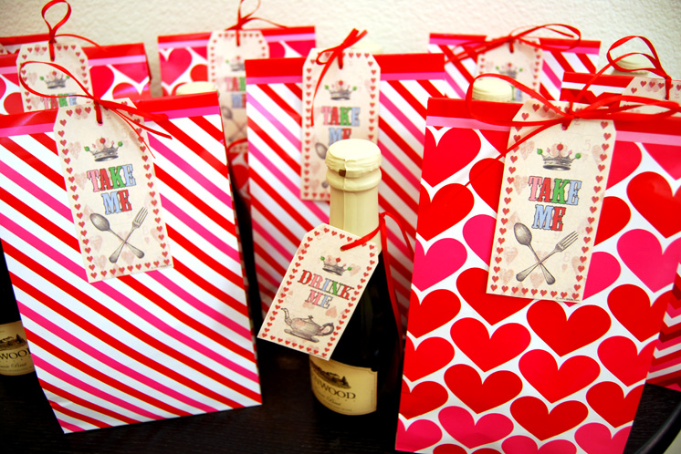 Alice In Wonderland Gift Bags | Sunny Slide Up